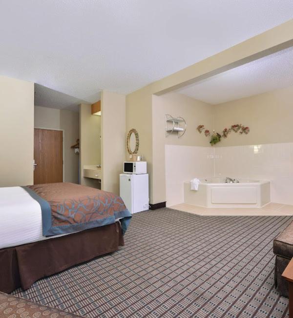 Regency Inn Geneseo Il I-80 Bagian luar foto