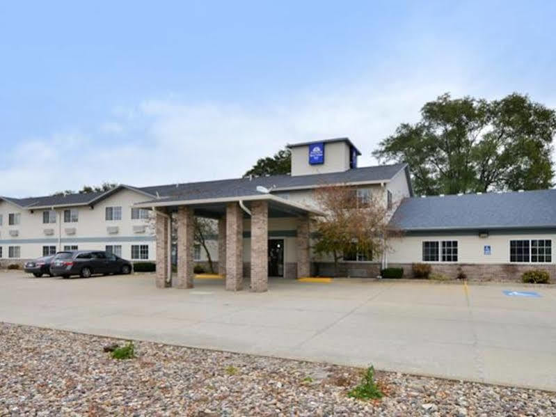 Regency Inn Geneseo Il I-80 Bagian luar foto