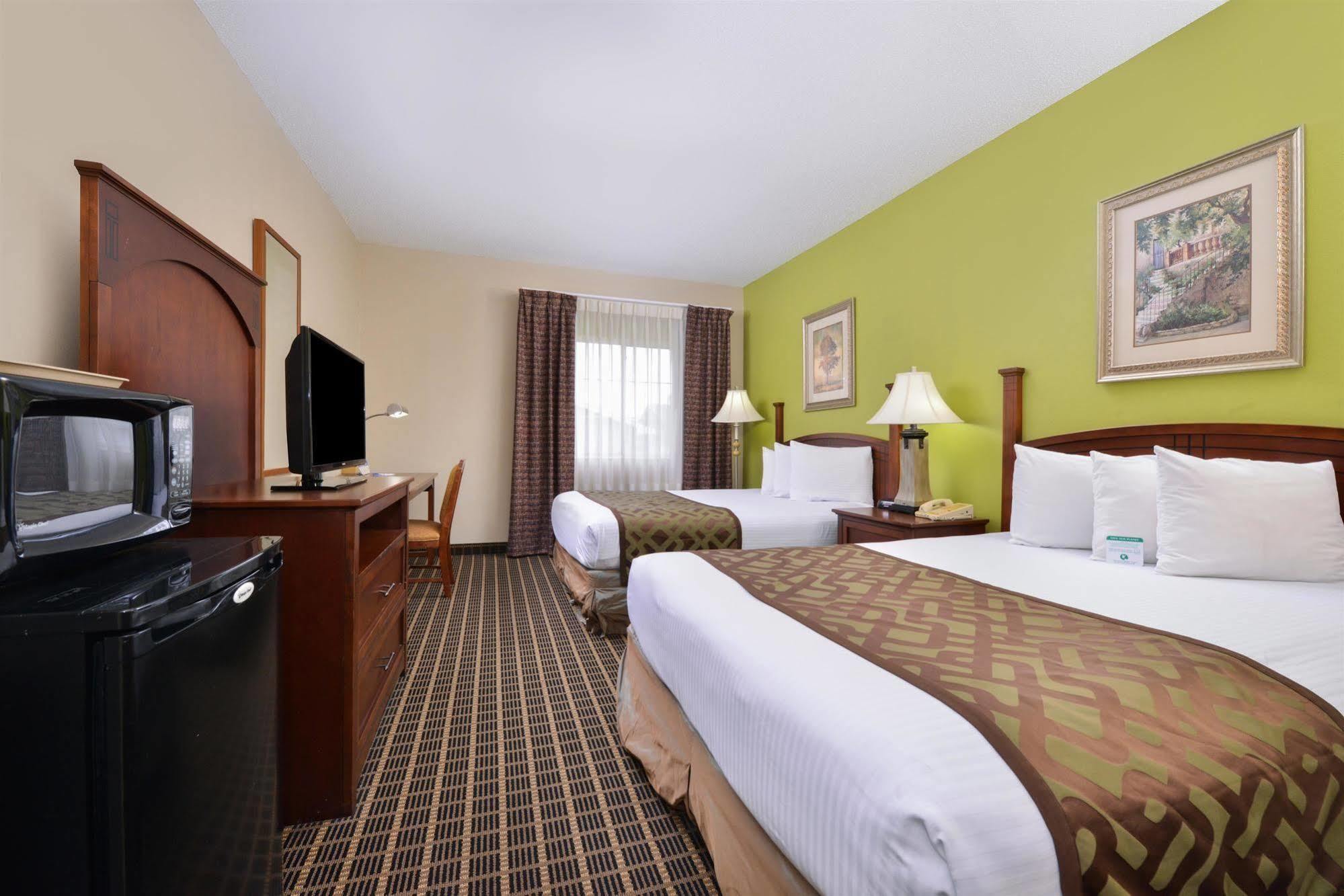 Regency Inn Geneseo Il I-80 Bagian luar foto