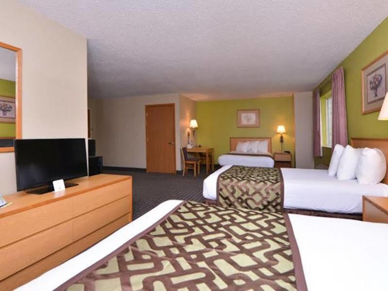 Regency Inn Geneseo Il I-80 Bagian luar foto