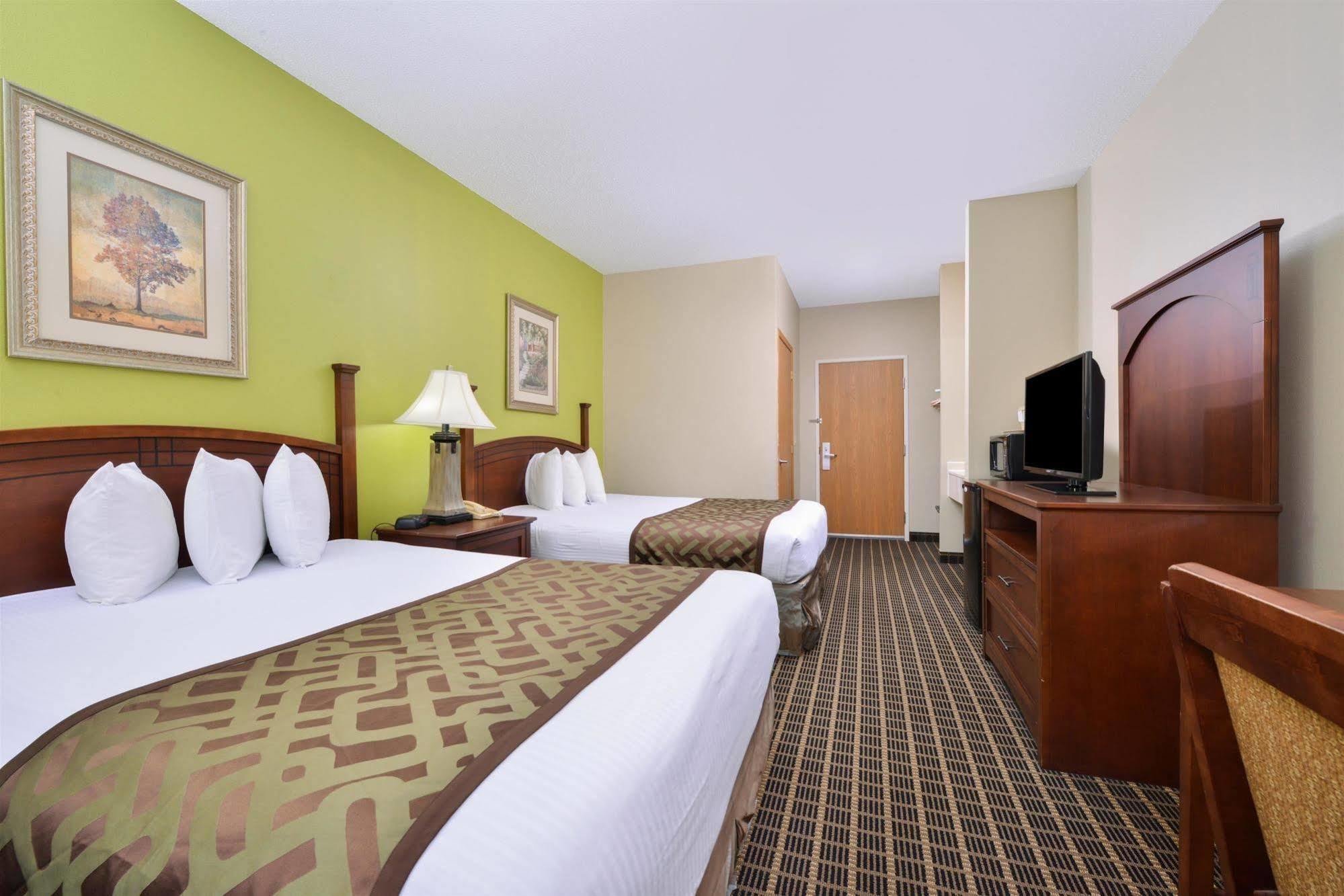 Regency Inn Geneseo Il I-80 Bagian luar foto